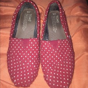 Toms Red with White Pokadotts Size 6